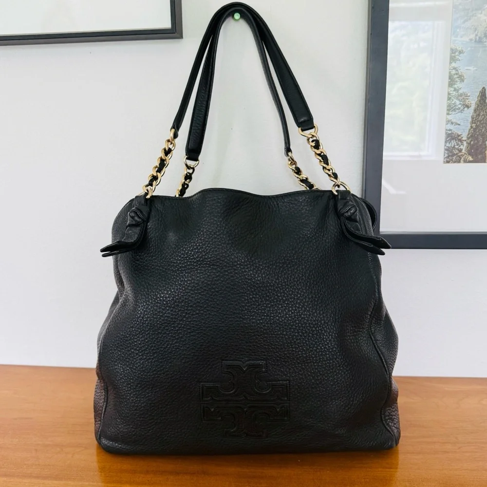 Tory Burch • Leather Harper Tote Shoulder Bag in Black - Picture 2 of 15